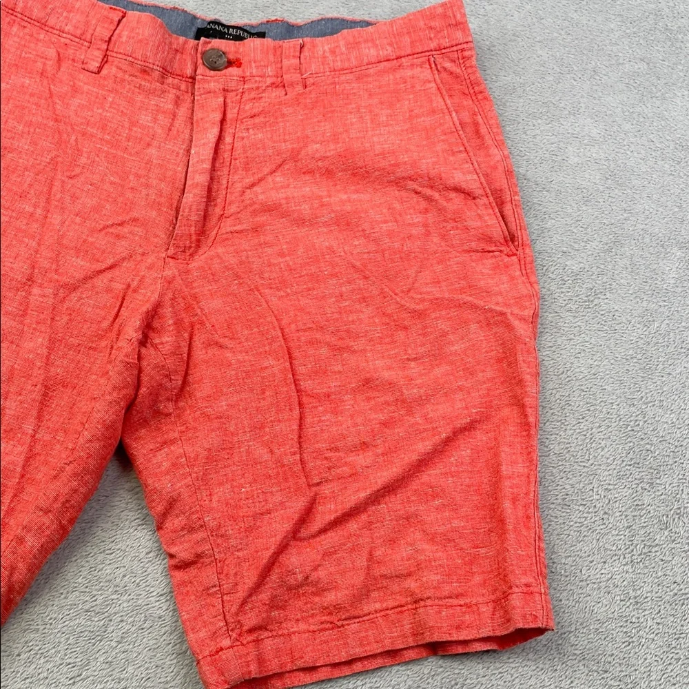 Banana Republic 30/10 Linen Cotton Casual Red Men's Chino Shorts
